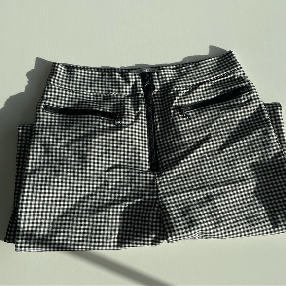 Size 4 | Urban Outfitters zip pant - Picture 10 of 11